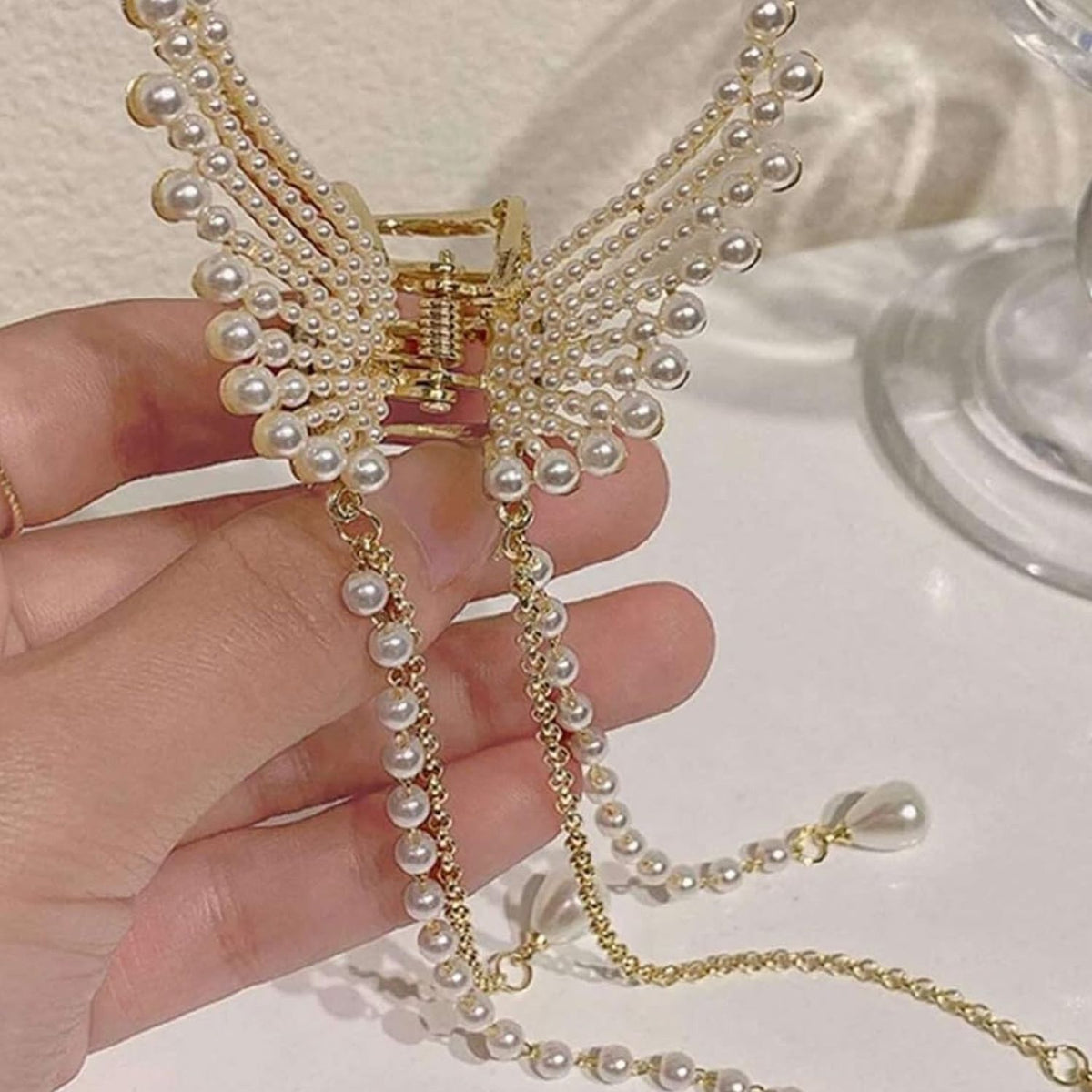 Pearl Butterfly Tassel Hair Claw Clip